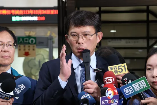 民眾黨號召釘孤支!吳靜怡:小草與心中柯文哲的最後一支舞