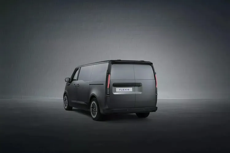 Panel Van不僅外型設計更具現代感，甚至挑戰了市場上現有的主流競爭對手。原廠照片