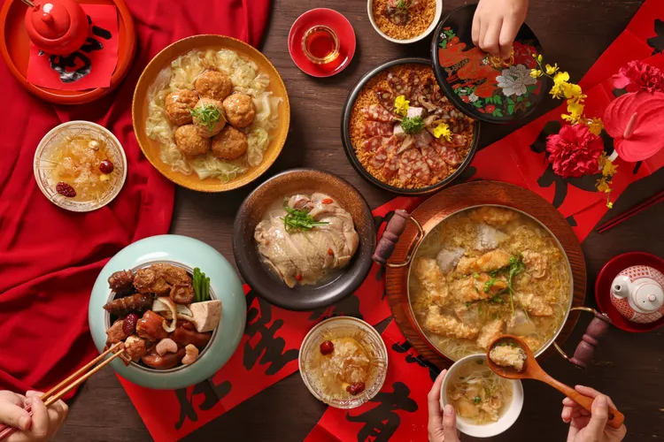 台酒嚴選團圓組年菜原價4500元，特價3933元。業者提供