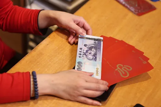 台積電ADR暴跌13%　股民喊「對不起孩子們」：除夕發不出紅包