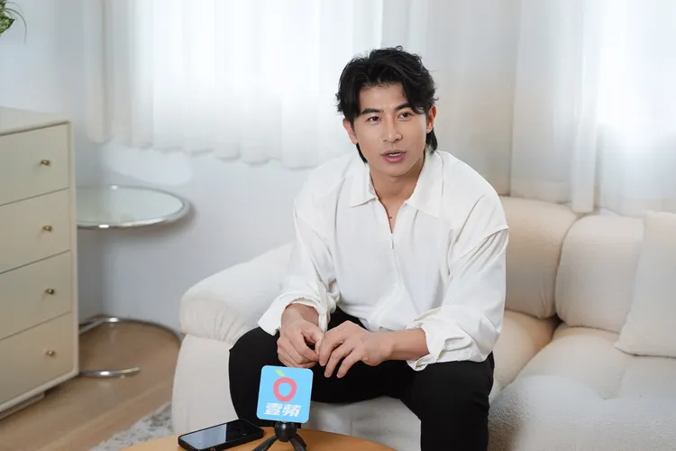 陳傑憲接受《壹蘋新聞網》專訪。  彭欣偉攝