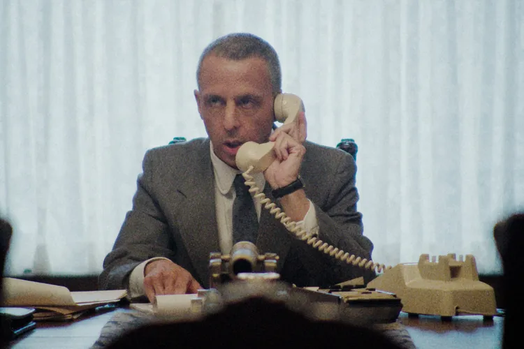 傑瑞米史壯為了角色深度研究。采昌提供