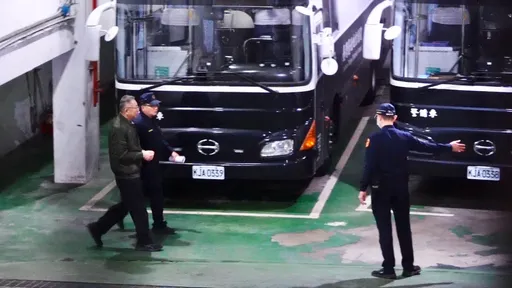 柯文哲3戰羈押庭「又被銬回北所」 律師曝北院大逆轉原因!