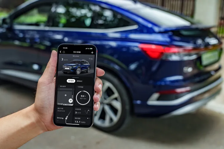 Audi Q4 e-tron系列車主凡透過綁定myAudi TW app即可使用Audi connect TW聯網功能。原廠照片