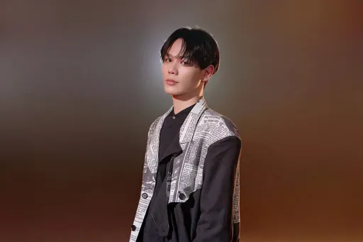 男歌手現身鬧區 行為弔詭!竟因腦部開刀「智力退化成5歲」