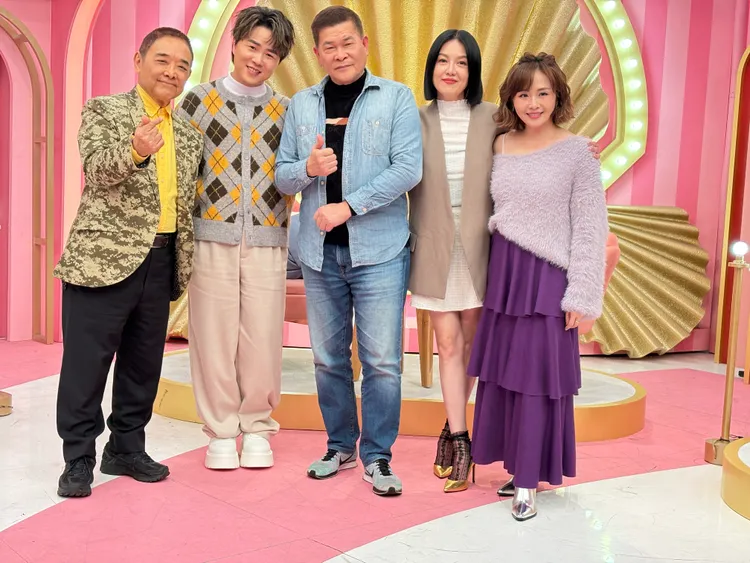 眾星談演藝圈秘辛。三立提供