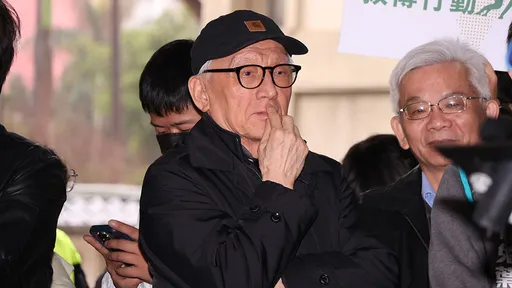 清大因曹興誠被出征 她提「台大vs.林智堅」籲台派別無腦護短