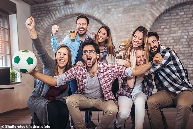 足球迷出了名瘋狂。翻攝自X