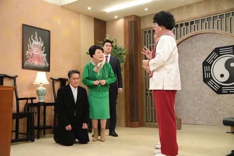 江國賓在劇中被仙姑惡整。三立提供