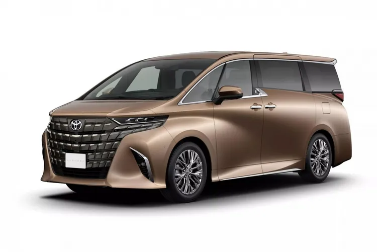 Toyota Alphard首度引進PHEV插電式油電動力，新車售價330萬元。原廠照片