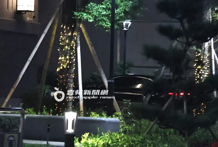 炎亞綸開502萬保時捷新車回三重4千萬新家。特勤中心攝