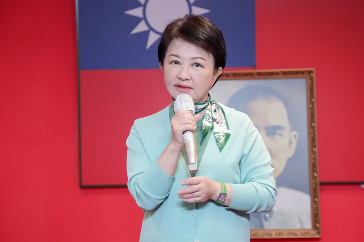 盧秀燕致詞時感謝救災英雄付出。中市府提供