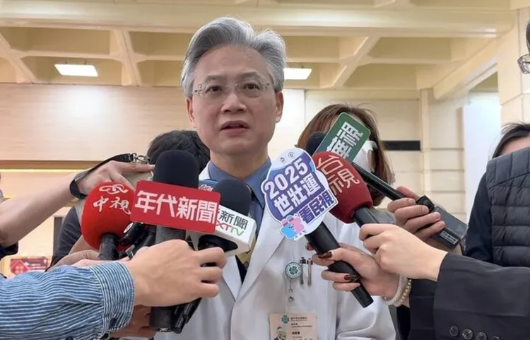 台中榮總院長傅雲慶說明傷者病情。民眾提供