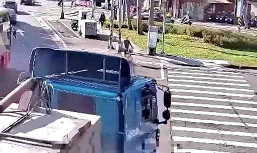 北市死亡车祸!砂石车撞单车 骑士当场遭辗毙