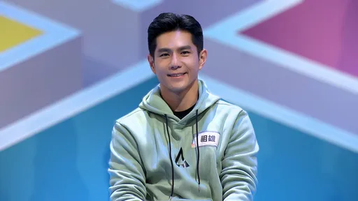 祖雄旅遊小琉球提醒未戴安全帽　被反嗆管好你自己