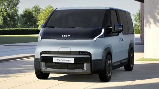 Kia PV5電動廂型車量產版登場 硬派設計接近概念車