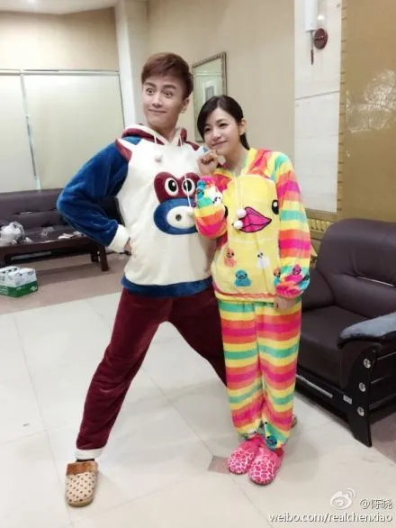 陳曉（左）和陳妍希宣傳《神鵰俠侶》時已表現親暱。翻攝陳曉微博