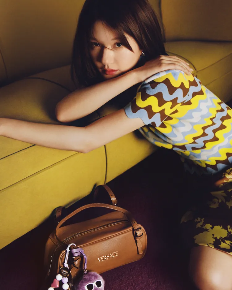 VERSACE發布趙露思最新形象廣告。品牌提供