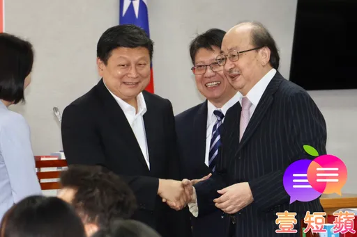 壹短蘋｜藍綠惡鬥拉開大罷免潮序幕　「朝小野大」真能改變？