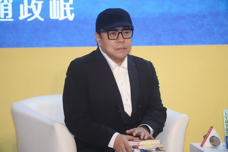 蔡康永在台上，神情憔悴，眼眶泛淚。攝影中心攝
