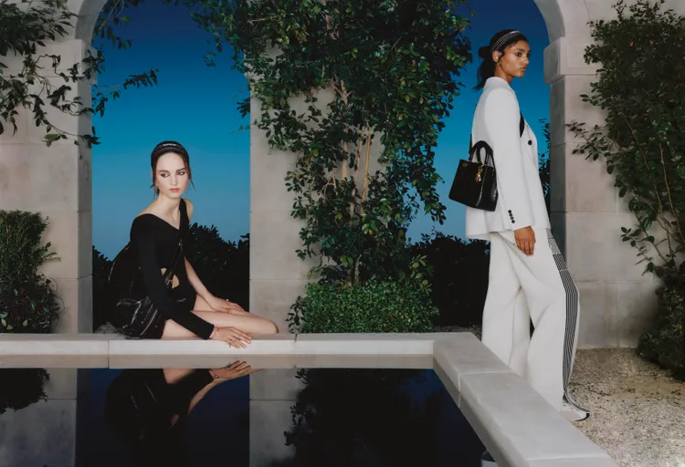 DIOR 2025春夏女裝以Graphique Logo貫穿其中，展現運動風。品牌提供