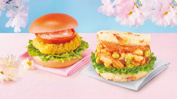 海老粉饌堡（左）、櫻花蝦海洋珍珠堡（右）。摩斯漢堡提供