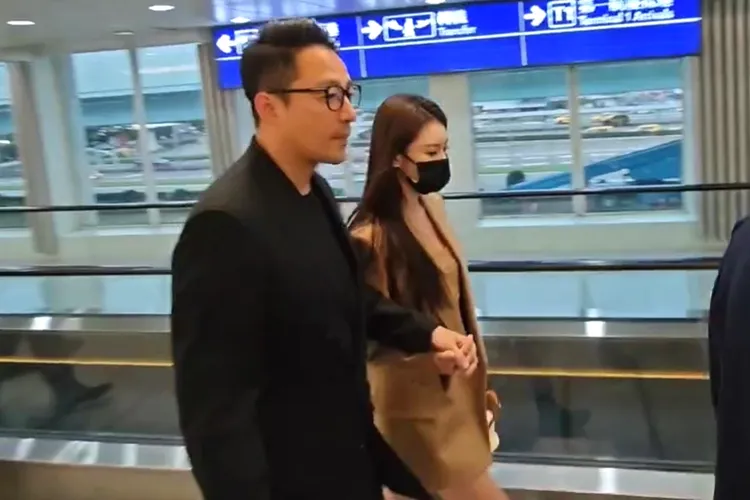 對比汪小菲9天前來台哭腫眼睛的樣子，今天神情自若，一派輕鬆。桃園國際機場記者聯誼會提供