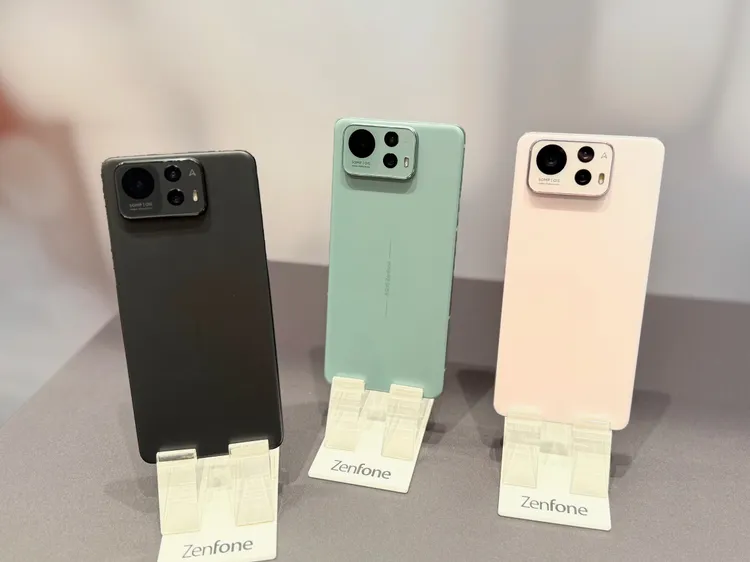 此次共有檀木黑、冷杉綠與櫻花白三色。趙筱文攝