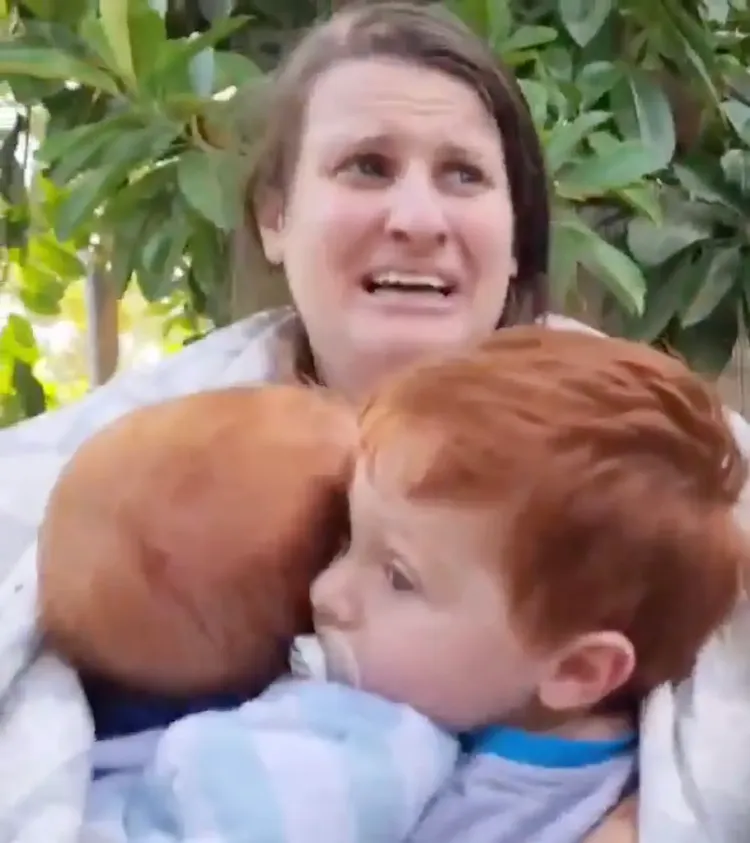 外界一直擔心兩名年幼人質與母親3人的安全，如今傳來不幸消息。