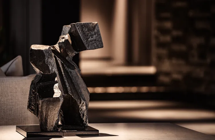 現代雕塑大師朱銘的《太極系列》。品牌提供