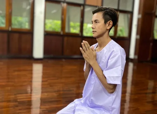 阿翔被迫「出家」赤脚讨生活 不忍了直问:为什么每次都整我