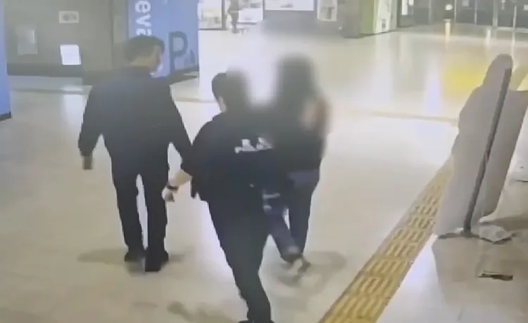 該名女粉遭移送。警方提供