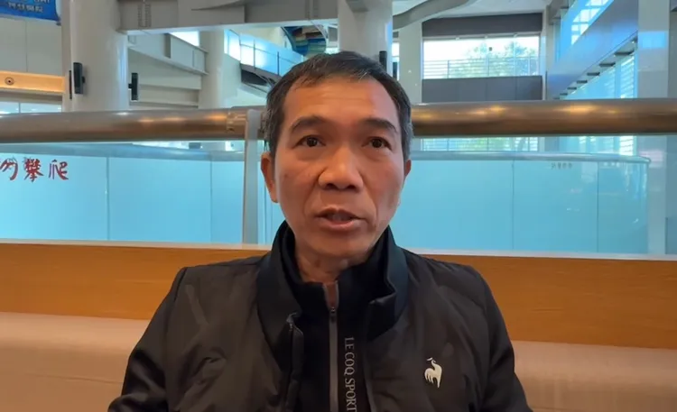 開車載澳門籍2歲童一家三口就醫的蔡先生。資料照片