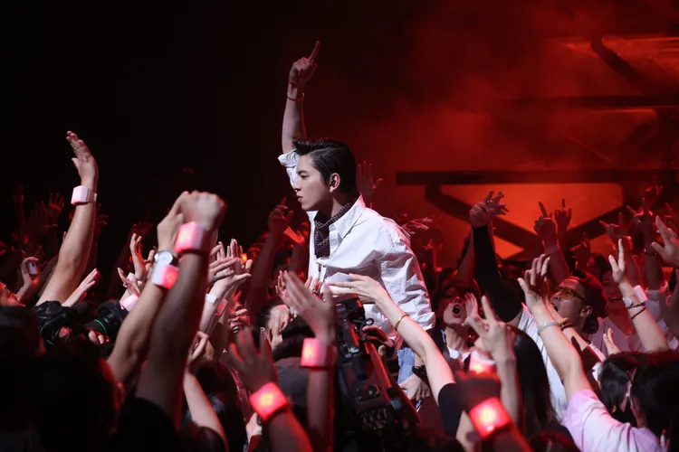 王大陸2022年參加《披荊斬棘》第2季挑戰唱跳。翻攝王大陸工作室微博