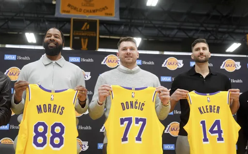 快睡著手機才響！東契奇興奮加入湖人　交易卻是個大震驚