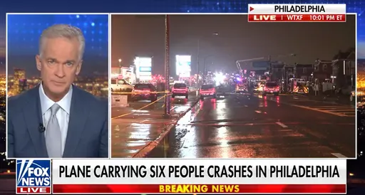 賓州驚傳醫療飛機墜毀街道 無人生還...滿載燃油引發大火