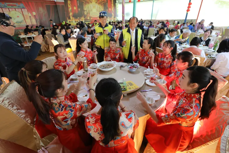 林務局長認為，兩岸應恢復觀光，並以AI技術導入服務業降低成本、提升品質。主辦單位提供