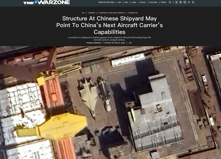 美國軍事專業網站《戰區》（The Warzone）報導，根據衛星空照圖顯示，中國正在興建下一艘（第4艘）航空母艦。翻攝The Warzone