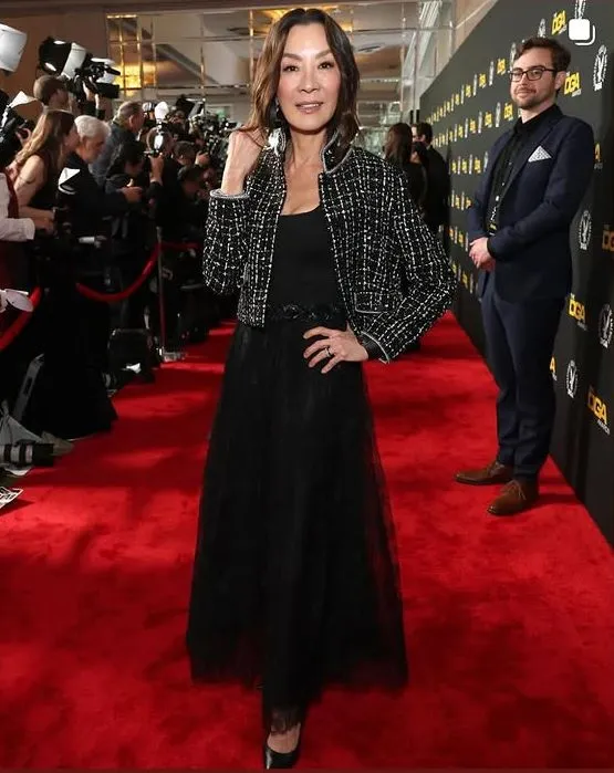 影后楊紫瓊選穿SHIATZY CHEN出席第77屆美國導演工會頒獎典禮。翻攝shiatzychen IG