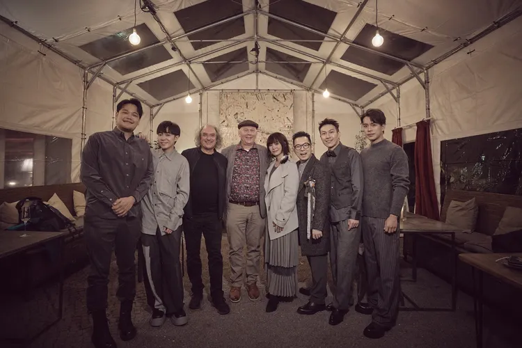 蘇打綠與老友在柏林重逢。蘇打綠有限公司提供