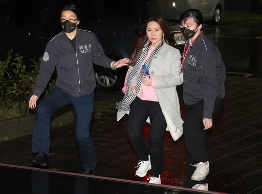 陳怡君涉貪300萬遭聲押!弟弟夫婦交保 堅稱「我不是這樣的人」