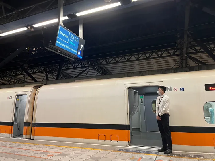 高鐵列車示意圖。江宜潔攝