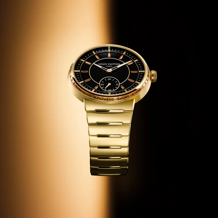 LV Tambour黃K金與縞瑪瑙腕錶，40mm，18K黃金鑲嵌48顆橘黃色藍寶石錶殼，縞瑪瑙錶盤，18K黃金錶鍊，LFT023.01機械自動上鍊機芯，動力儲存50小時，防水深度50米，限量30只。品牌提供