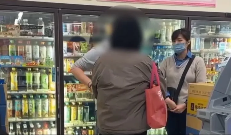 高姓女車手在玉里一間超商被逮捕。警方提供