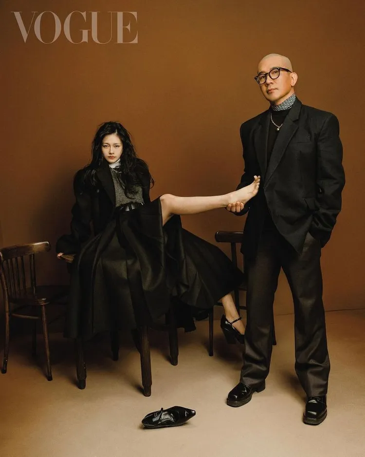 大S和老公具俊曄曾一起登上雜誌封面放閃，如今天人永隔。翻攝hsushiyuan IG