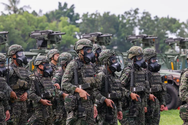 海軍陸戰隊指揮部表示，已依規定懲處。海軍陸戰隊臉書