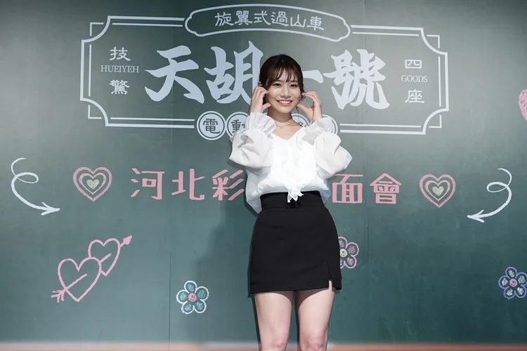 河北彩伽斜槓當歌手，日前剛發片，不擔心被拿來跟其他前輩比較。彭欣偉攝