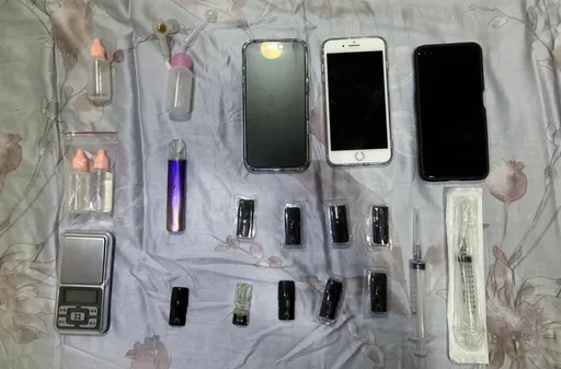 土城驚傳街頭砍人!25歲男臉、手鮮血直流 警連夜逮2嫌扣毒煙彈