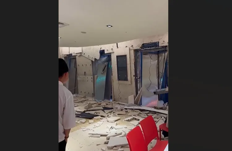 電梯支離破碎。翻攝畫面