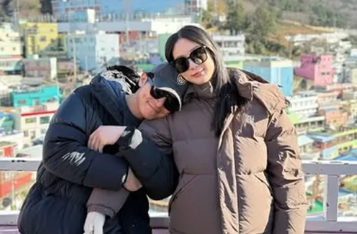 陳傑憲很會跟老婆綺綺撒嬌。翻攝陳傑憲IG